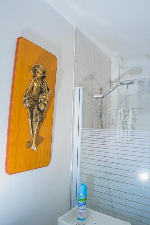 The Highfield Villa, 5 Bedrooms, Northampton Centre, Sleeps 10 Extérieur photo